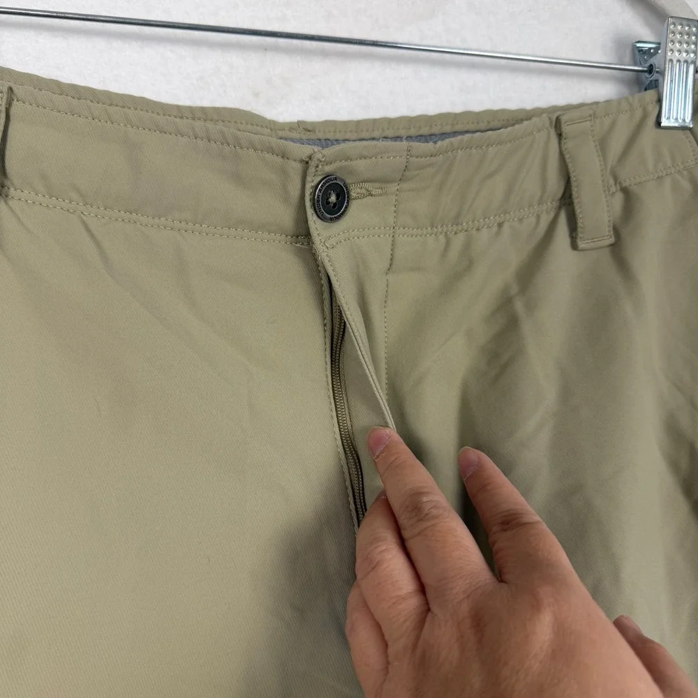 Under Armour Men 38 HeatGear‎ Golf Shorts Khaki Tan Loose Fit Stretch Athleisure